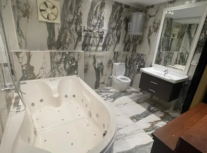 Shehab Royal Apart-Hotel 4